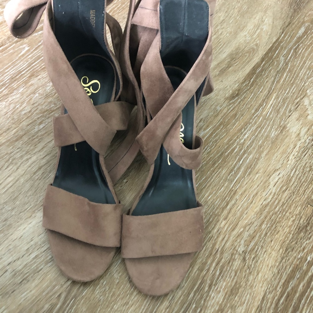 High heels with straps